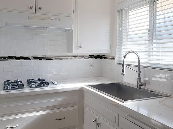 3rd image of 303 W Valerio St Unit 6