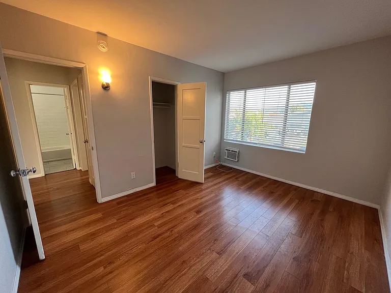 1500 N Buena Vista St #B — Photo 25