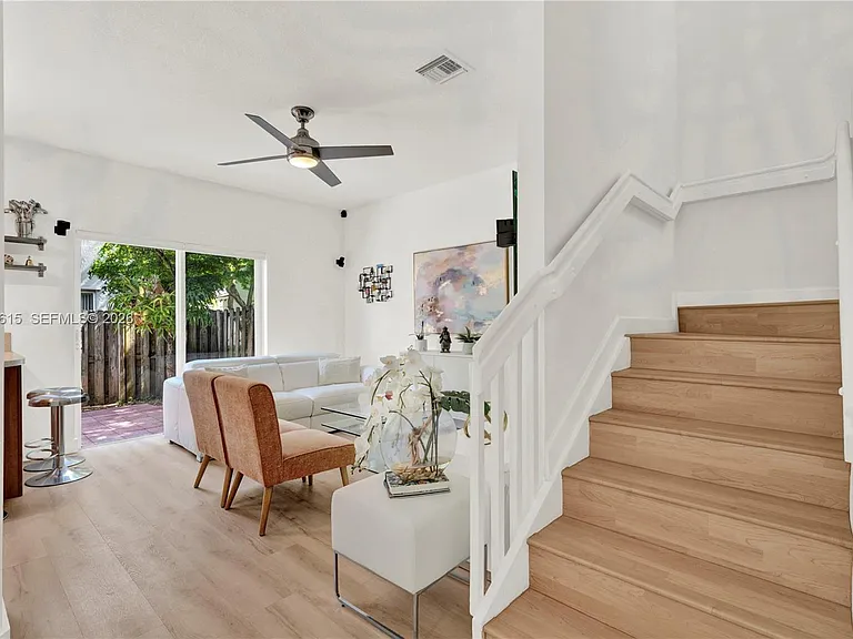9318 SW 220th St — Photo 21