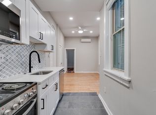 1417 Spruce St APT 2M, Philadelphia, PA 19102