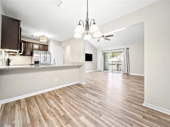 601 N Gay St APT B203, Auburn, AL 36830