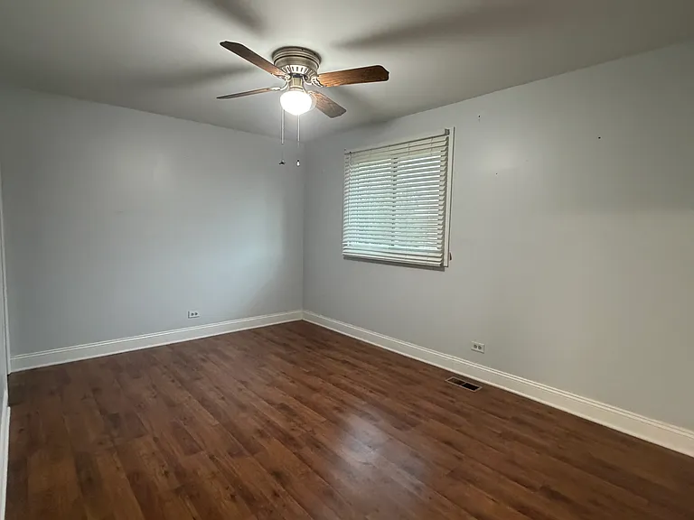 1525 Johnstown Ct — Photo 16
