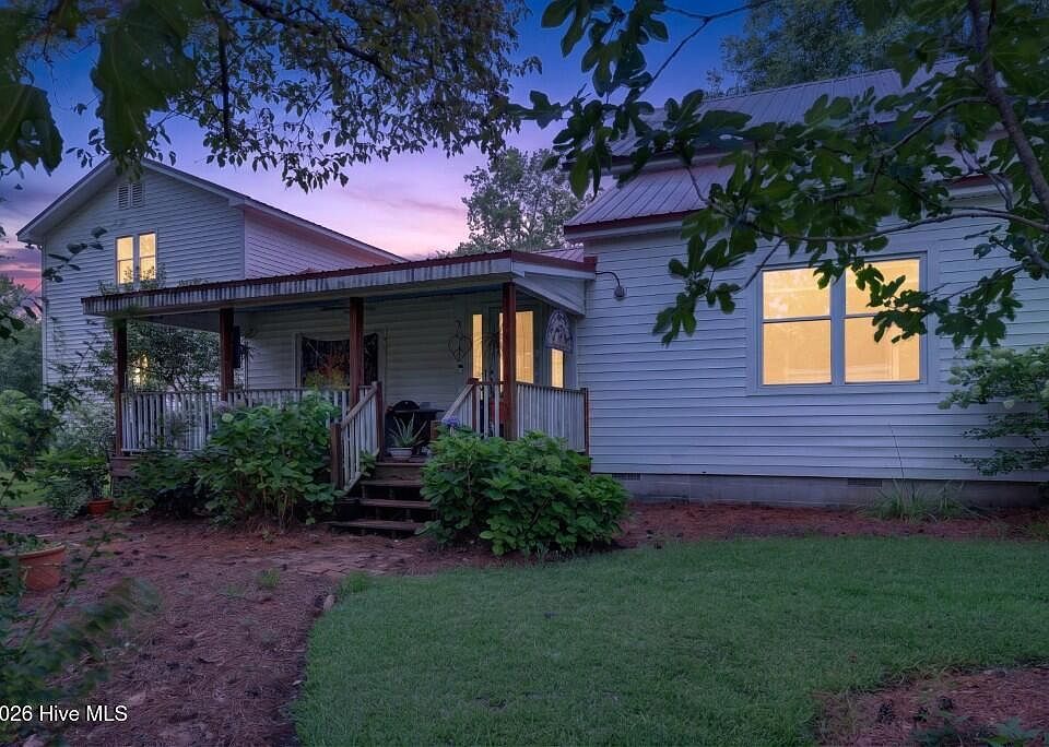 1st image of 1465 B Street