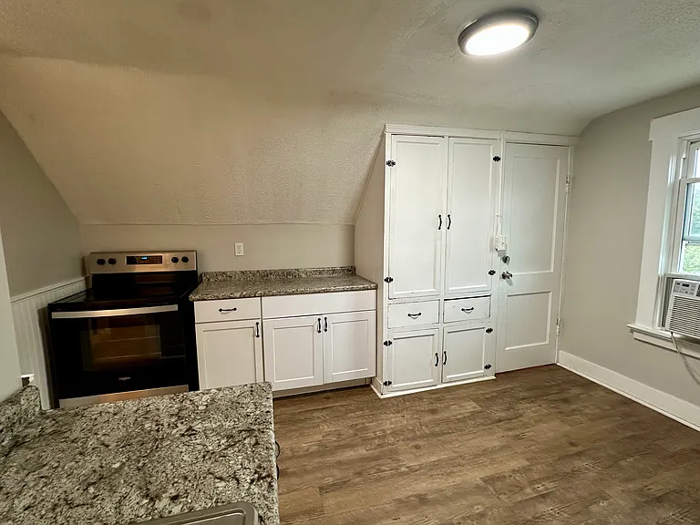 23152 Lake Shore Blvd #3 — Photo 9