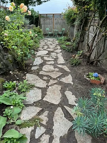 31st Ave NE — Photo 37