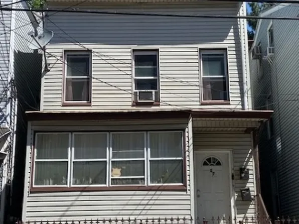 87 Putnam St, Paterson City, NJ 07524