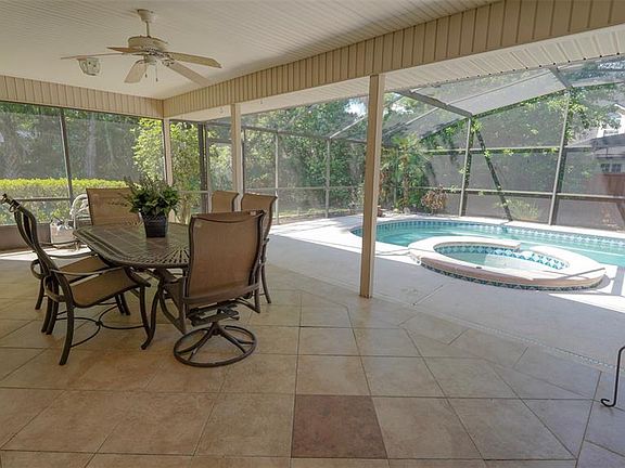 5th image of 204 BRYNWOOD LANE