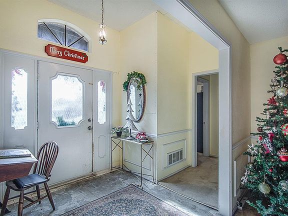 5th image of 6725 Parkwood Dr