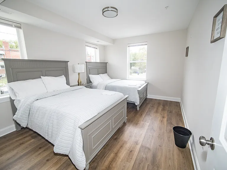 220 Hamilton Street Apartments — Photo 7
