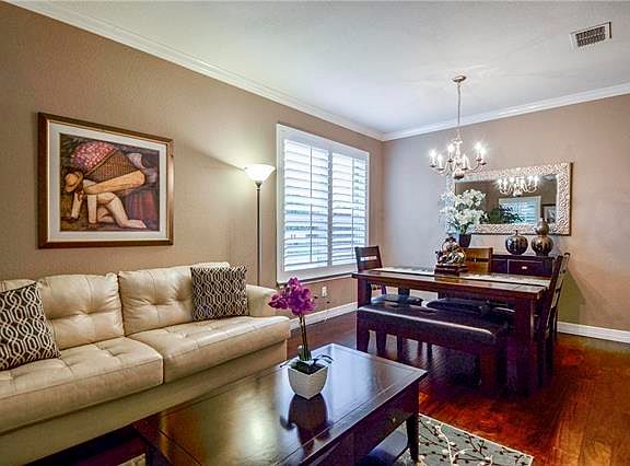 4th image of 5701 Mariposa Dr