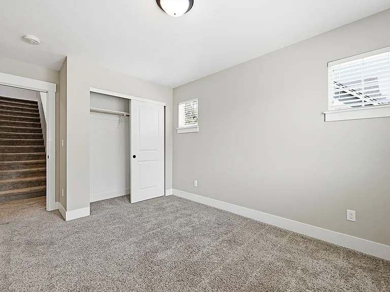 1064 SE Leonel Ln — Photo 25