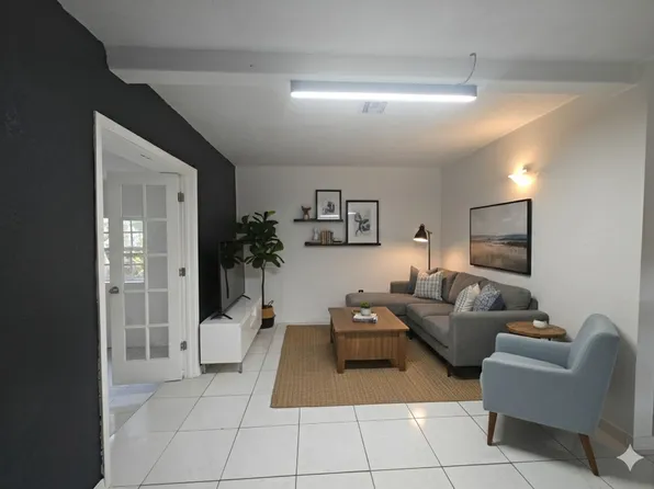 76 NE 170th St, North Miami Beach, FL 33162