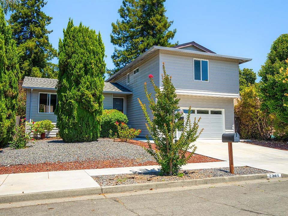 1st image of 2347 Maria Luz Court W