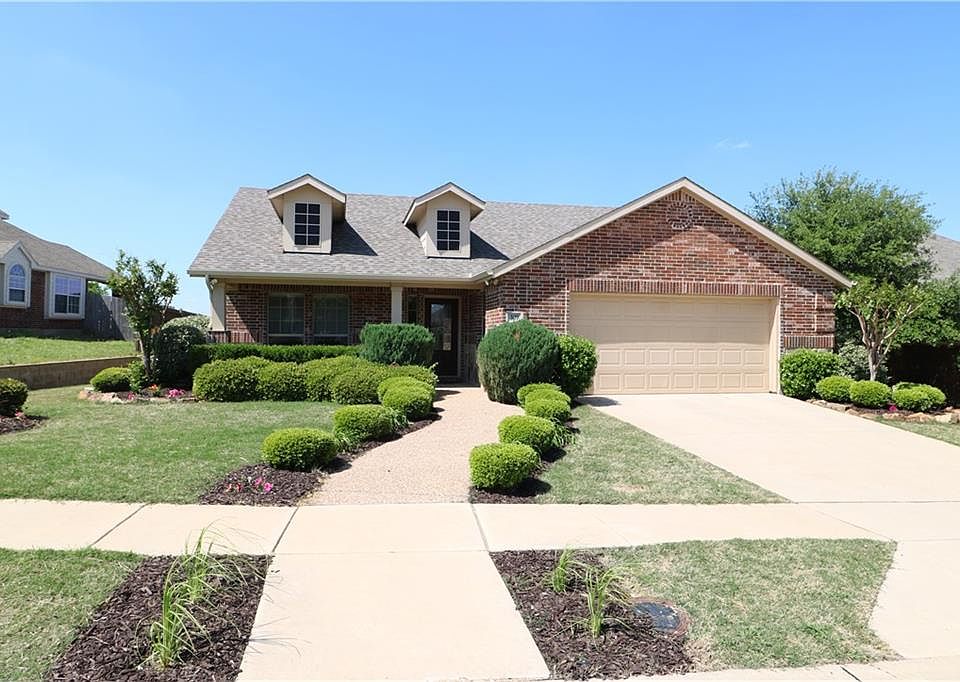 1st image of 309 Shire Ln
