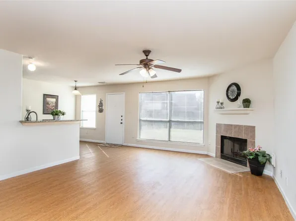 14202 Ballfour Park Ln, Houston, TX 77047