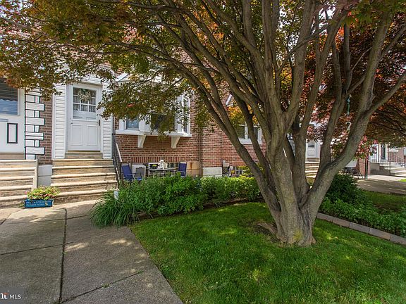 2nd image of 4207 Tudor St