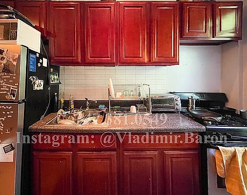 3rd image of 763 Park Pl #1LL