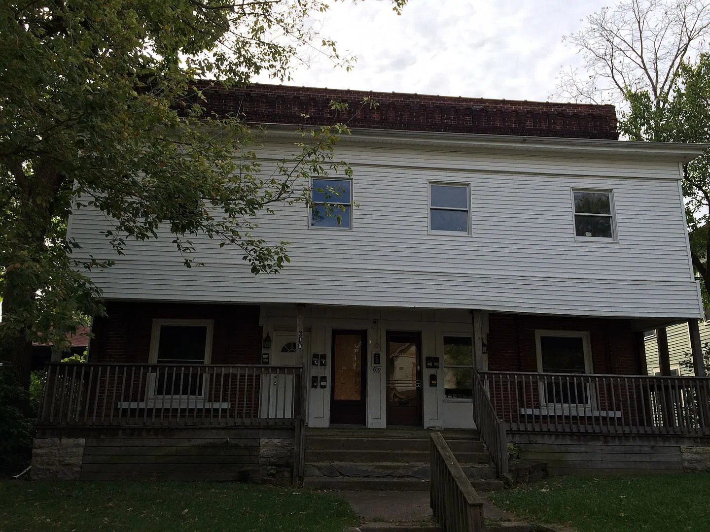 619 W. Howard St. — Photo 1