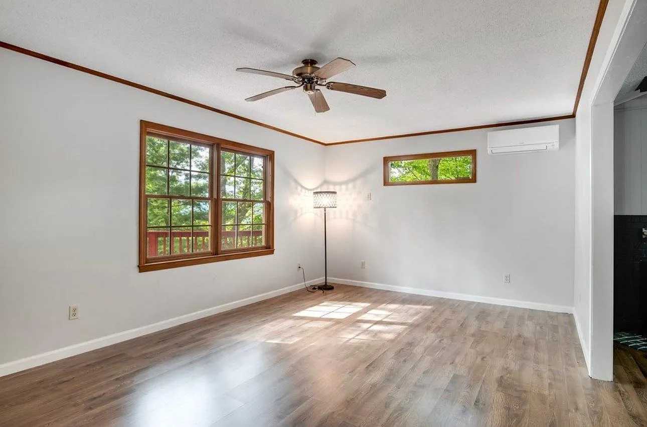 292 Indigo Ln — Photo 2