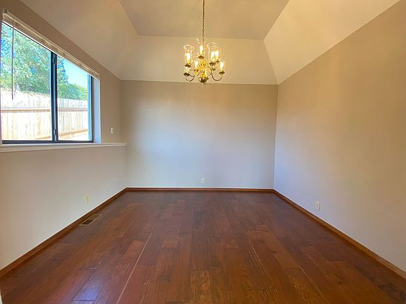 5th image of 200 Sunrock Dr