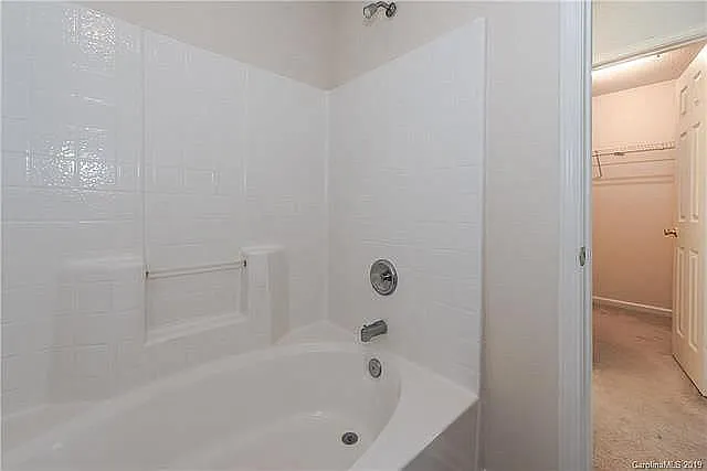 9438 Elizabeth Townes Ln — Photo 10