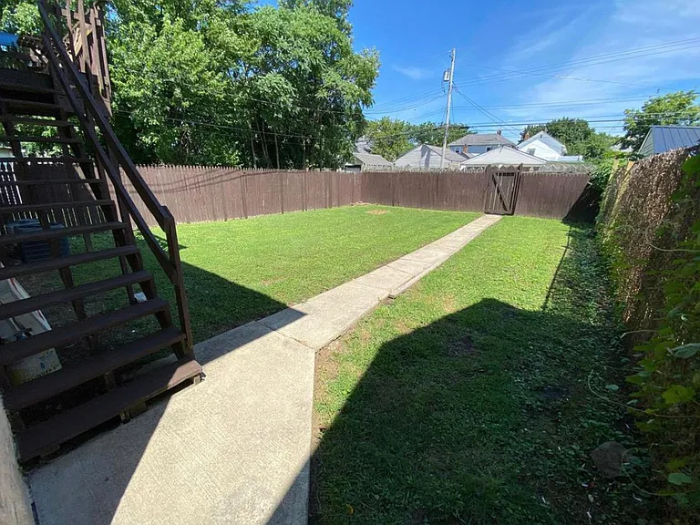 2582 Dayton Ave #A — Photo 12