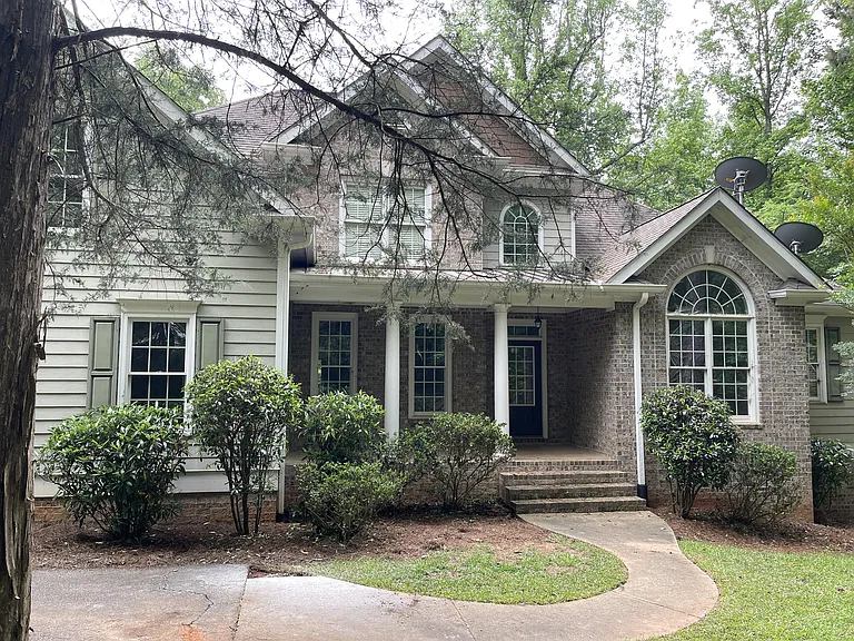 3910 S Barnett Shoals Rd — Photo 1