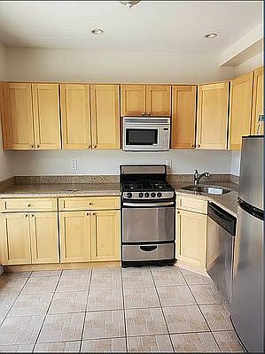 1st image of 20-50 29th St #2L