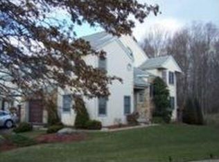 216 Sycamore Cir, Feasterville Trevose, PA 19053