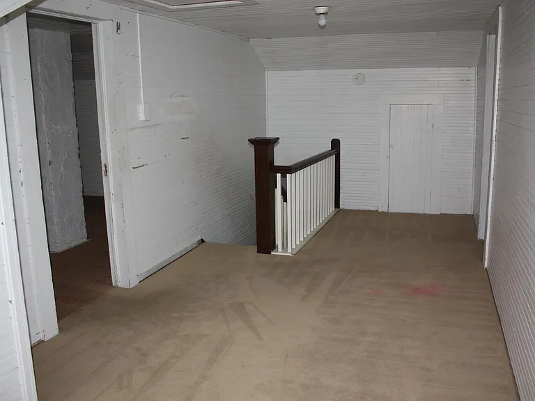 Upstairs Foyer
