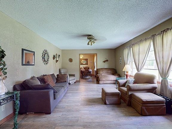 2nd image of 199 Park St