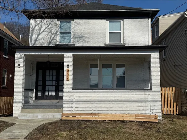 902 Woodward Ave, Mc Kees Rocks, PA 15136