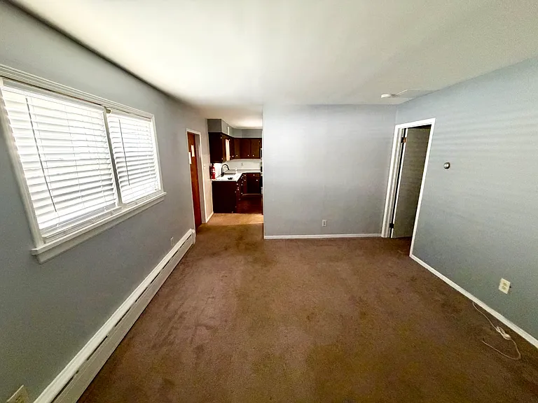 615 W Camplain Rd #1 — Photo 7