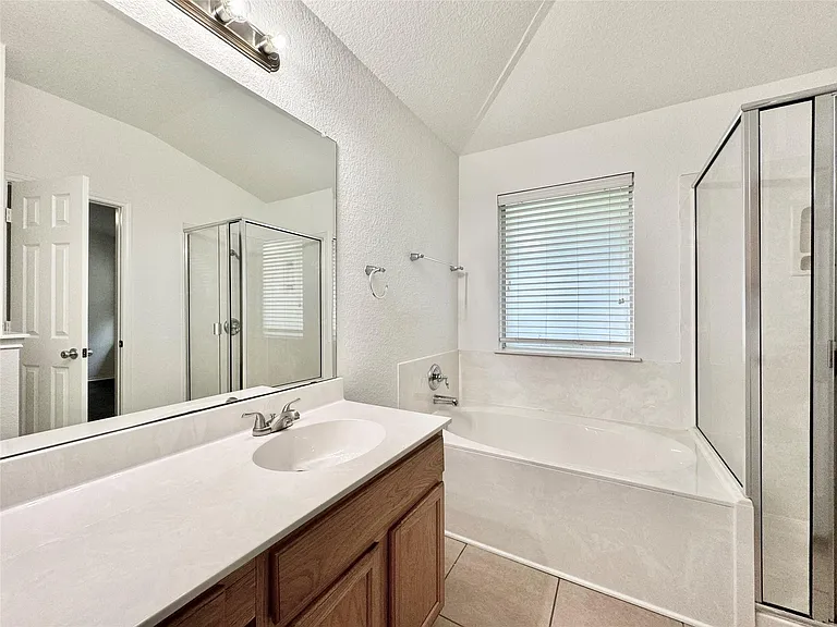 1015 Aiken Dr — Photo 26