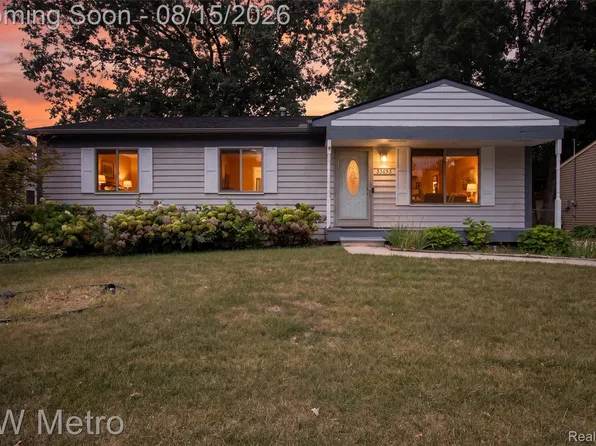 33693 Glen St, Westland, MI 48186