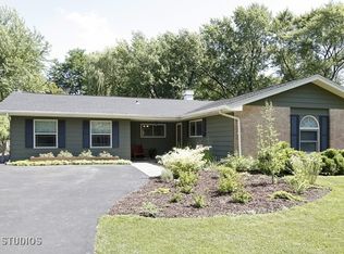 21W051 Hampton Ln, Lombard, IL 60148