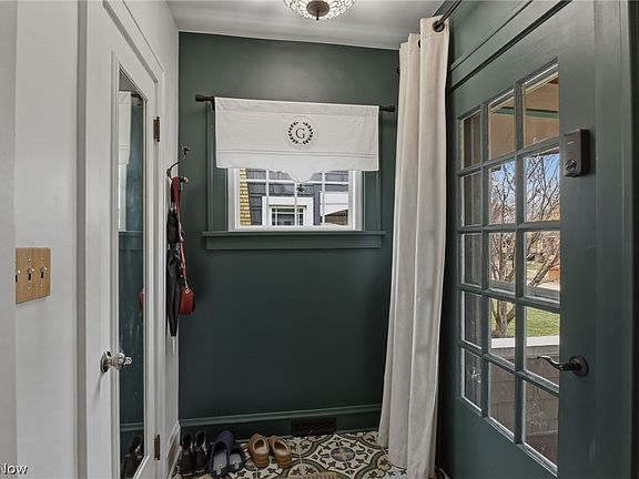 4th image of 2148 Northland Ave