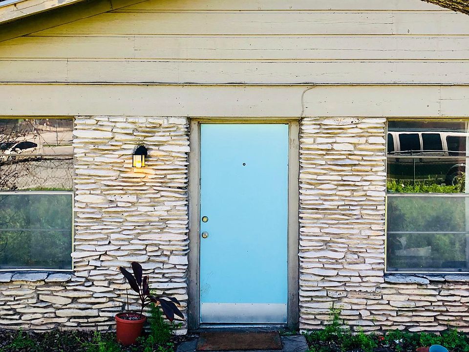 1st image of 2401 Sherwood Ln