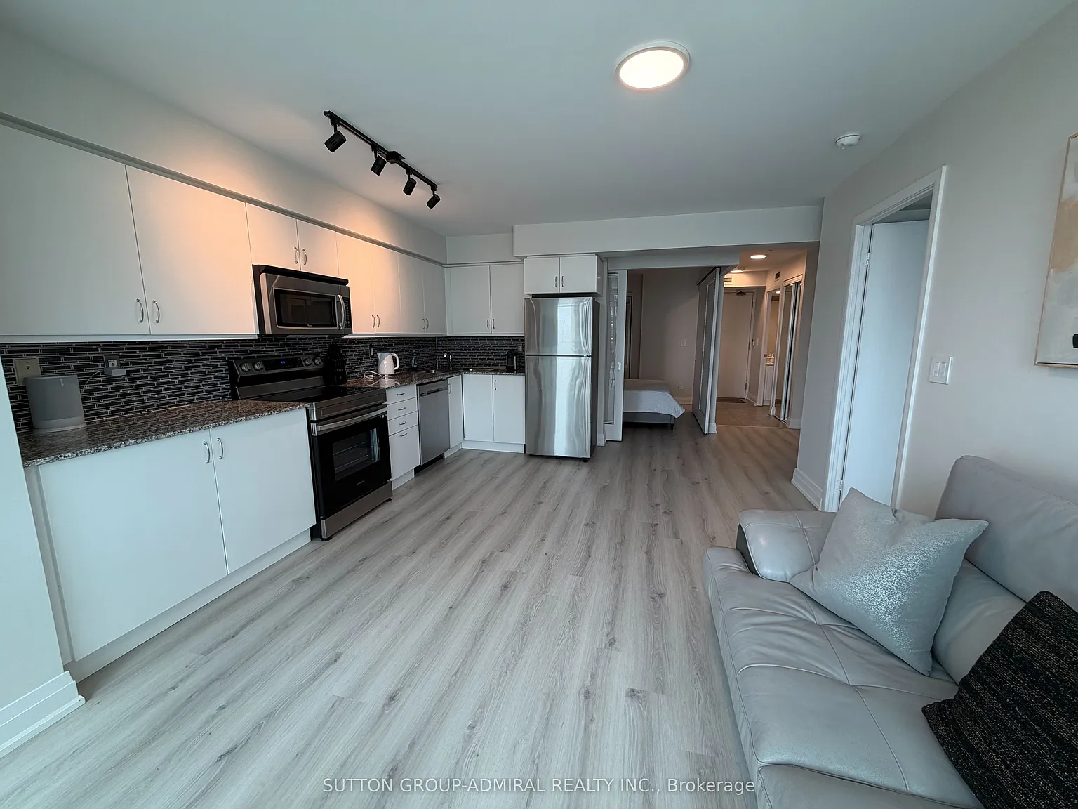 3 bed, $3,500 — Photo 4