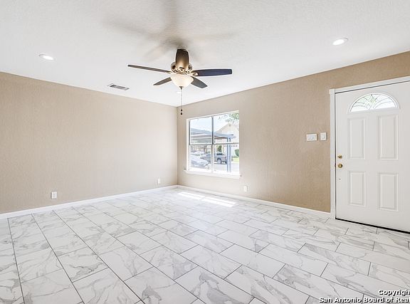 5th image of 2934 Broad Plain Dr