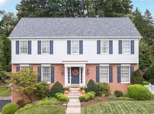 1201 Airedale Dr, Bethel Park, PA