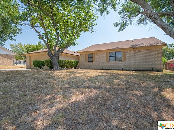 4th image of 1704 Joy Dr