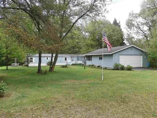 N11826 Betts Ln, Silver Cliff, WI 54104