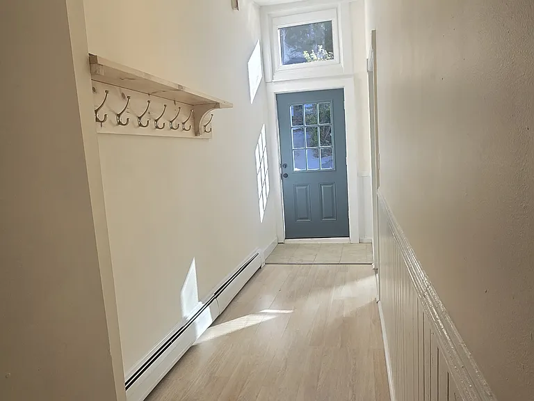 81 W Main St — Photo 5
