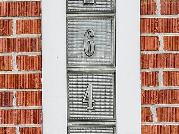 2nd image of 2640 Whaley Ave