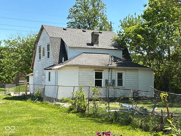 Listing photo 5