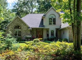 2566 N Ashwood Pass, Midland, MI 48642