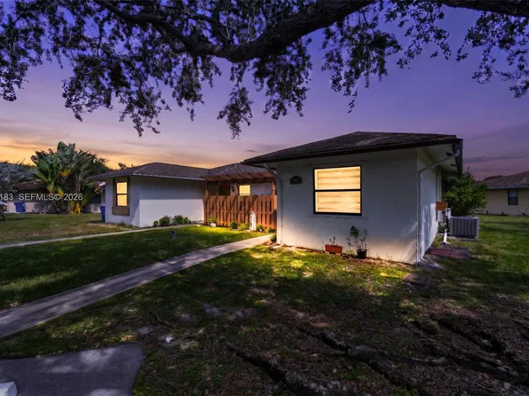 10951 NW 29th Ct, Sunrise, FL 33322