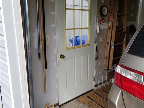 5th image of 6363 Roberts Dr #488
