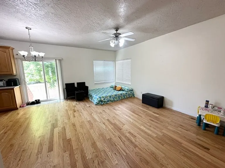 1563 W Turtle Dove Ln — Photo 4
